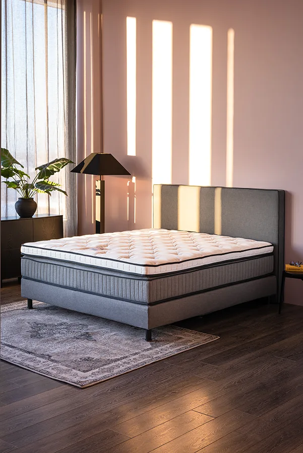 Classico rúm 180x200 Linen Antrasite medium/firm