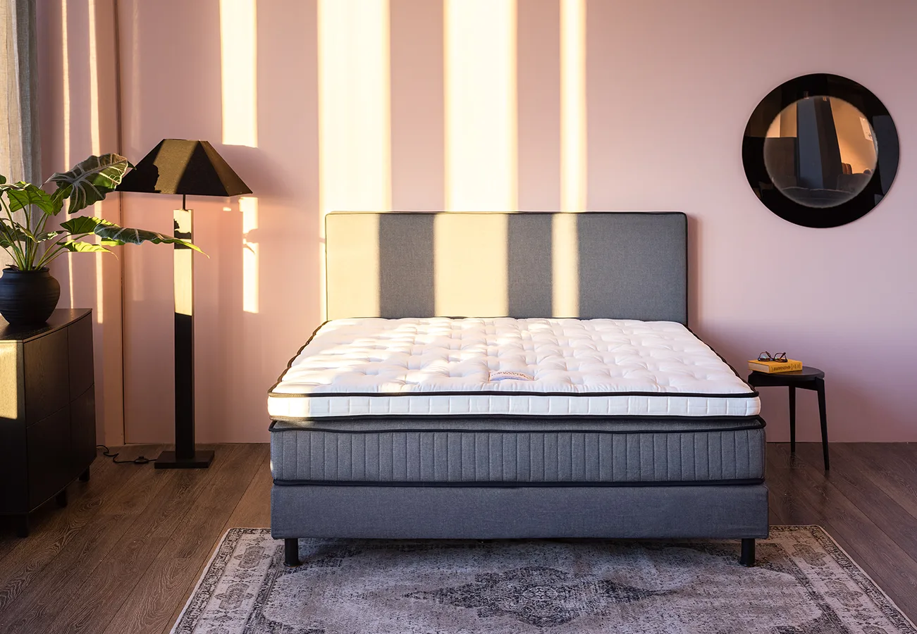 Classico rúm 180x200 Linen Antrasite medium/firm